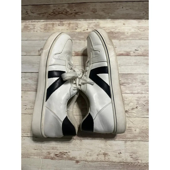 MIA Krew Perforated White Sneakers Leather Women's Size 8.5 Lace Up Tennis Shoes - Picture 8 of 11